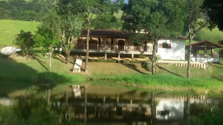 Hospedagem Faz. Soberana Macaé Exterior foto